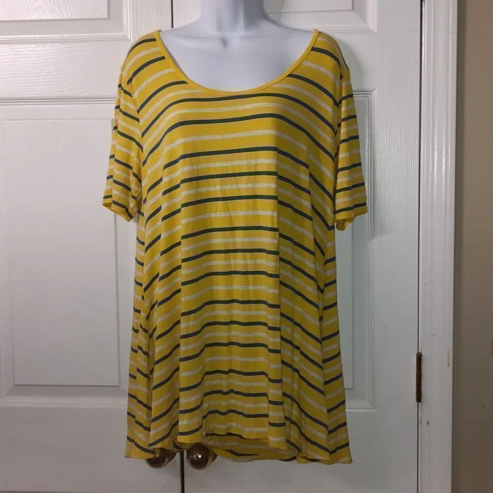 Lularoe yellow blue gray striped shirt Sz L
